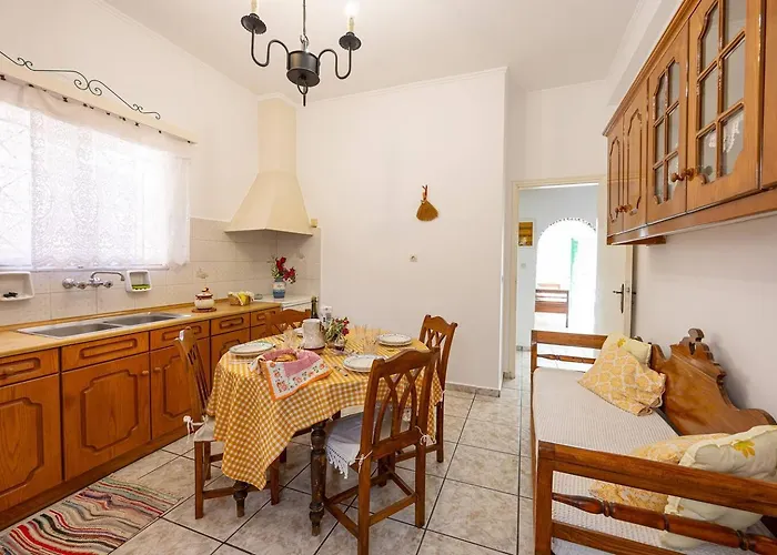 Amoni House- An Authentic Village Feriehus